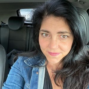 Meet your Posher, Deanna